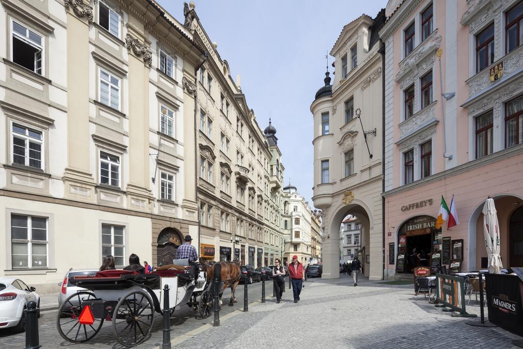 Old Town - Dusni Apartments Praga Exterior foto